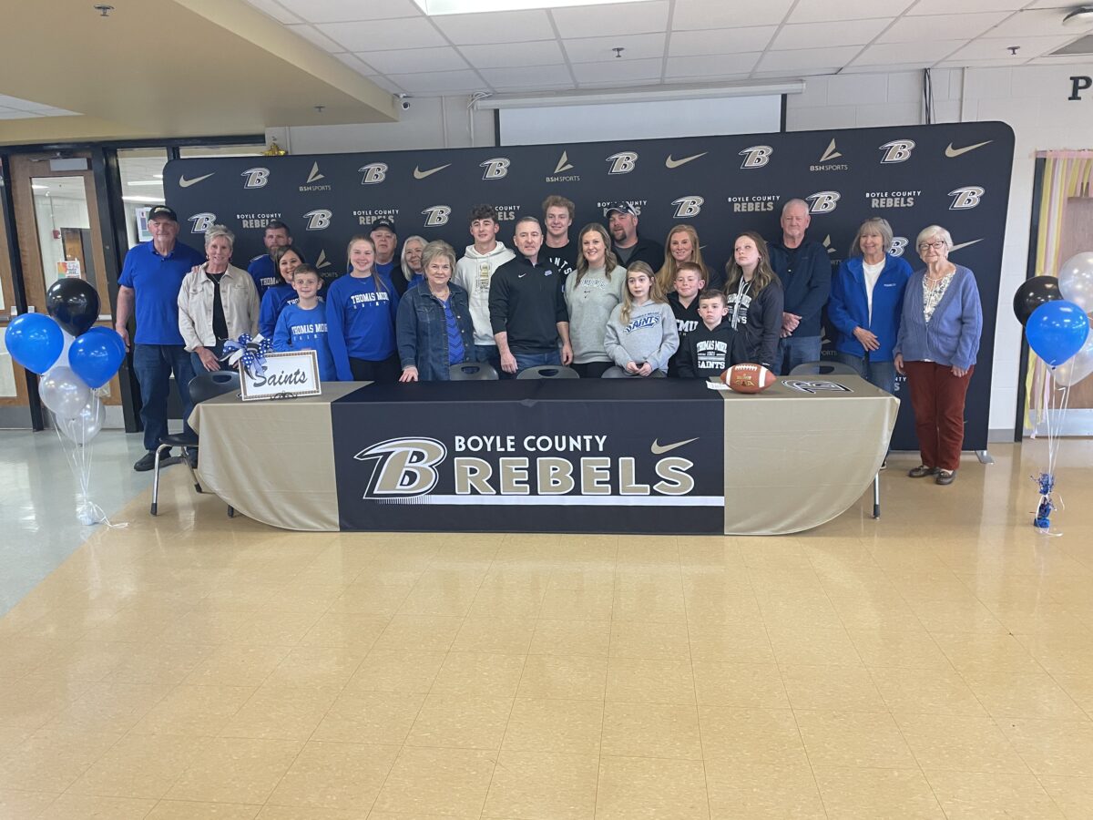 Avery Bodner signs to Thomas More!